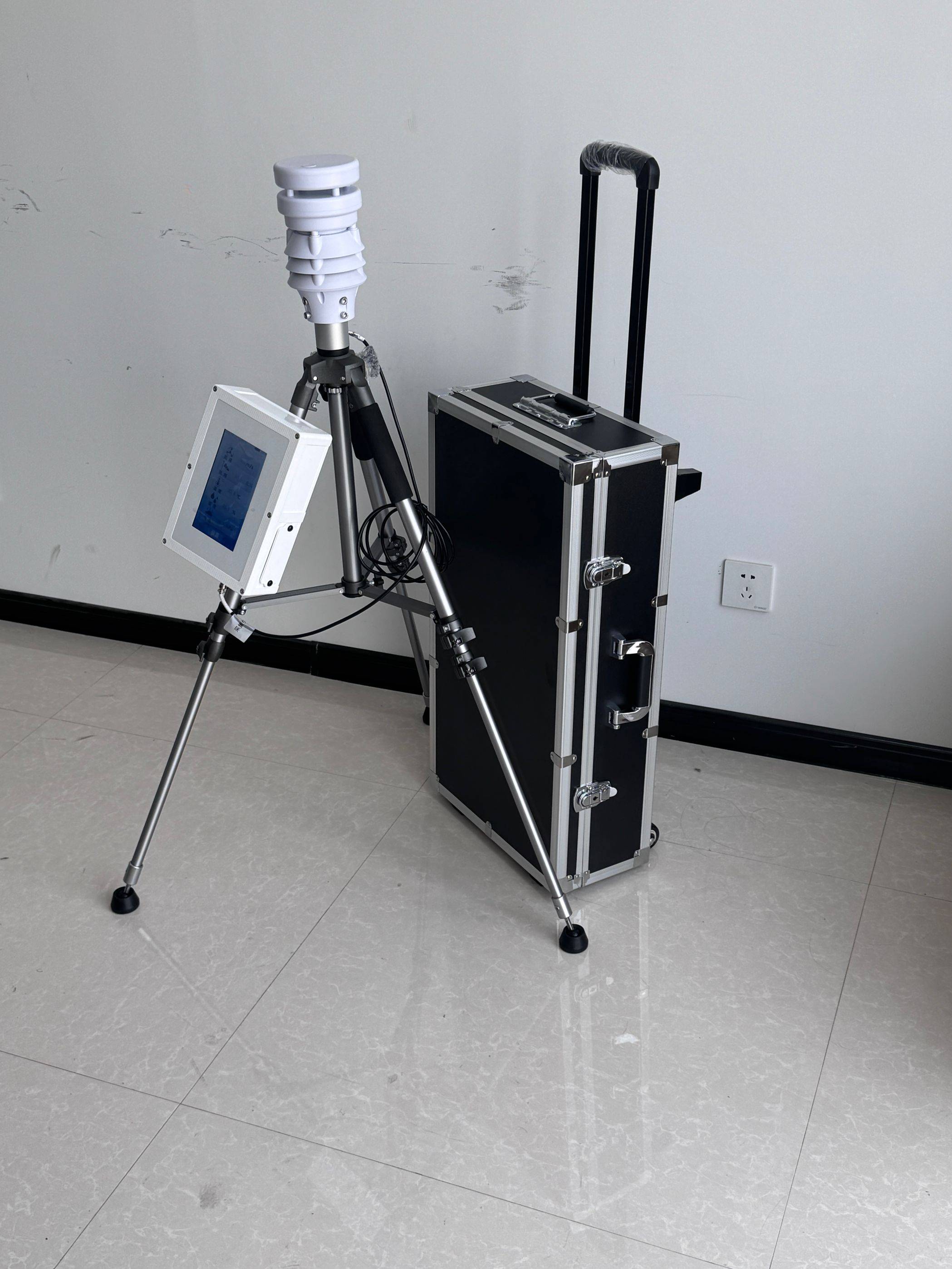 多功能移动环境监测仪 环境监测的“移动哨兵”